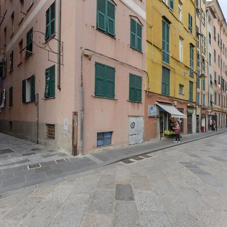 Apartamento Joivy Warm Family Flat For 9, Near Porto Antico Génova Exterior foto